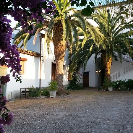 Malena Çiftlik konaklama Amica