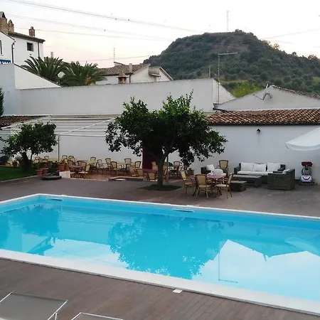 Malena Alloggio per agriturismo Amica